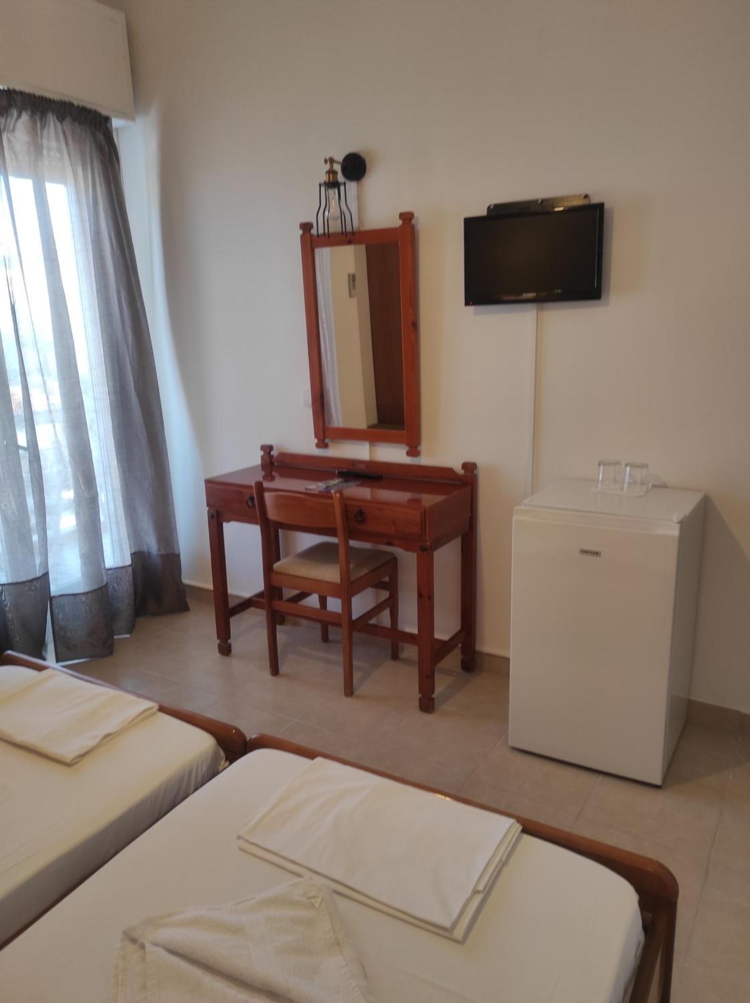 Hotel Georgios Loutra Edipsou  Buitenkant foto