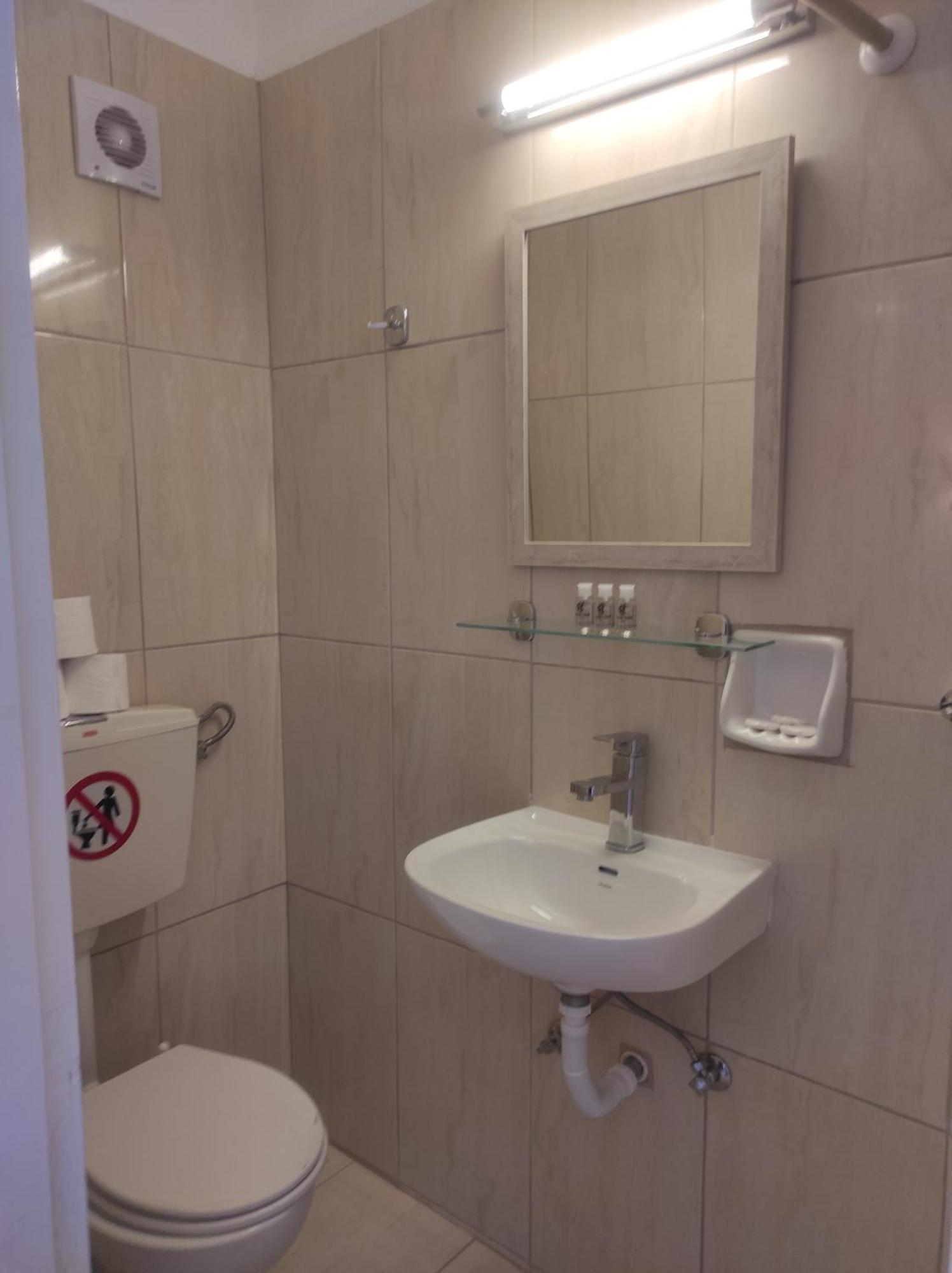 Hotel Georgios Loutra Edipsou  Buitenkant foto