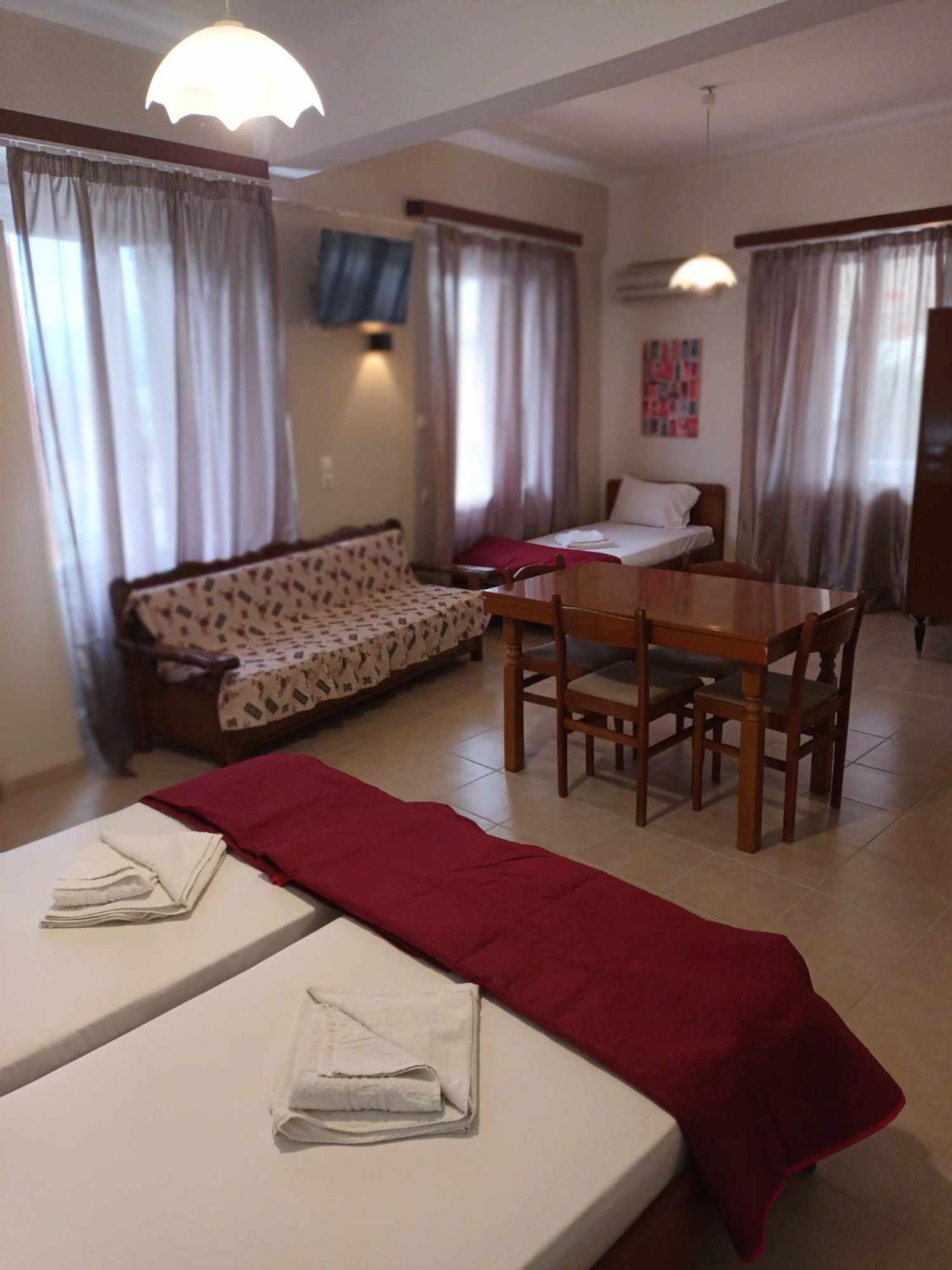 Hotel Georgios Loutra Edipsou  Buitenkant foto