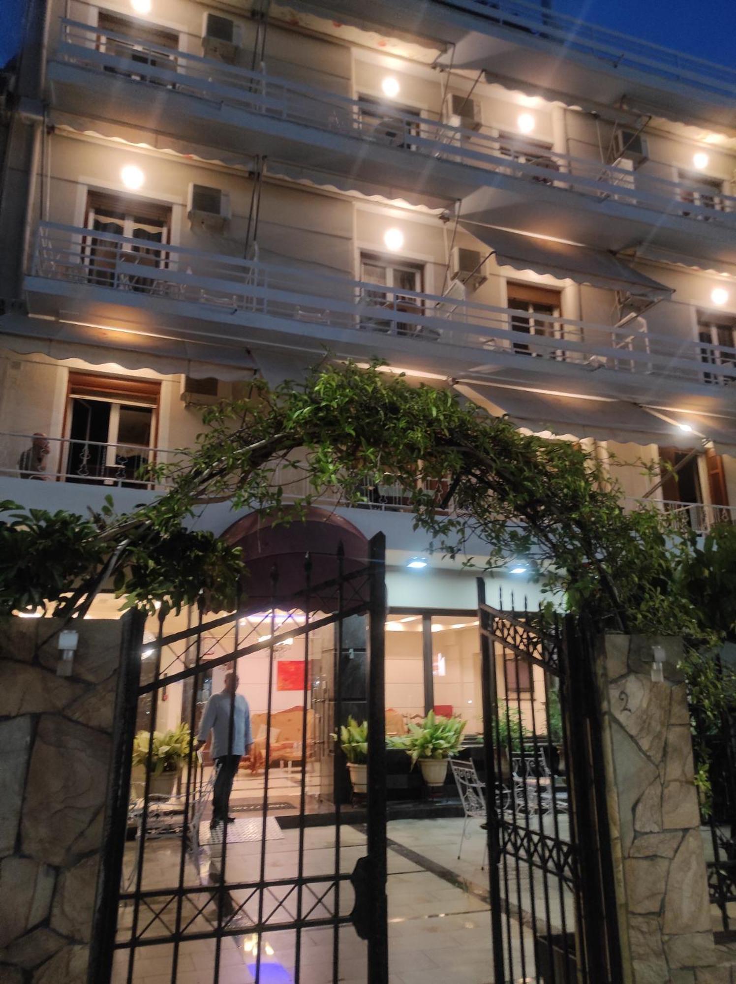 Hotel Georgios Loutra Edipsou  Buitenkant foto
