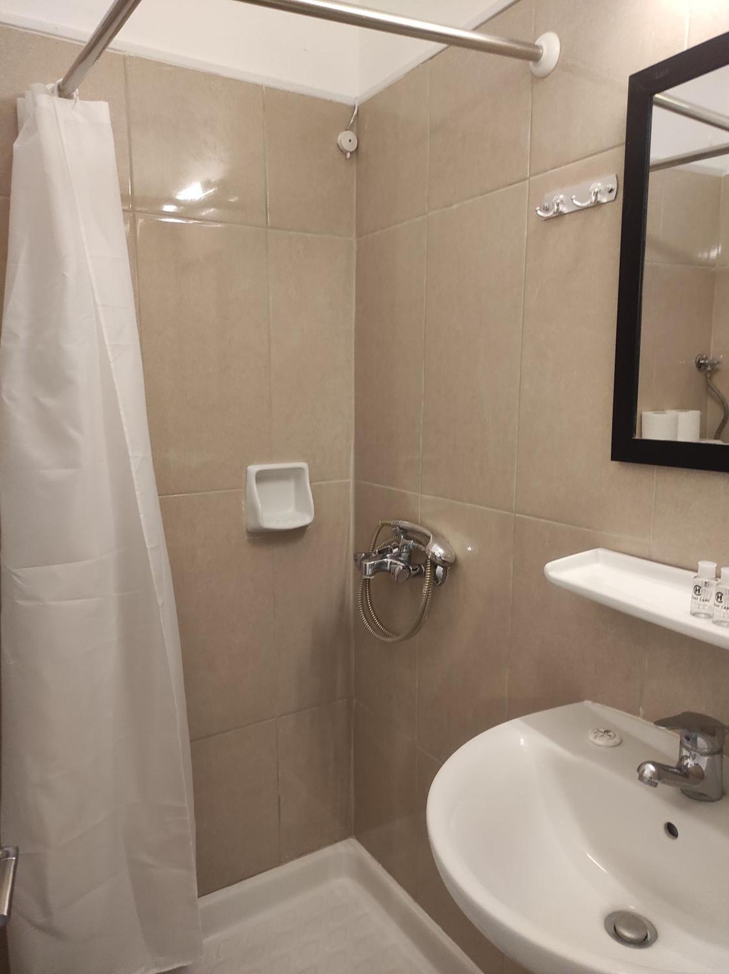 Hotel Georgios Loutra Edipsou  Buitenkant foto